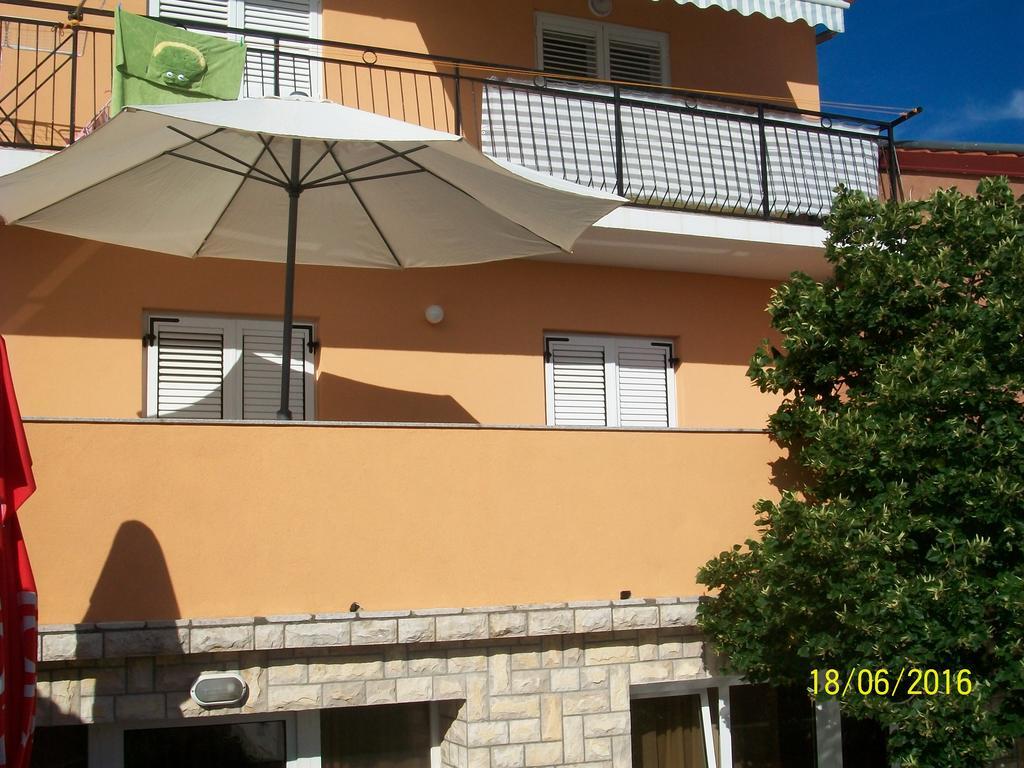 Apartment Boris Senj  Luaran gambar