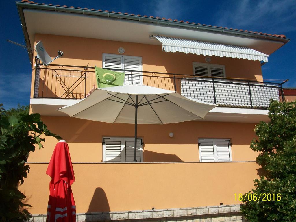 Apartment Boris Senj  Luaran gambar