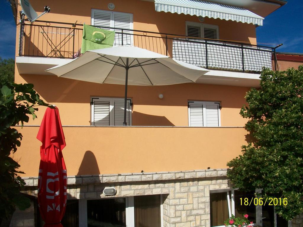 Apartment Boris Senj  Luaran gambar